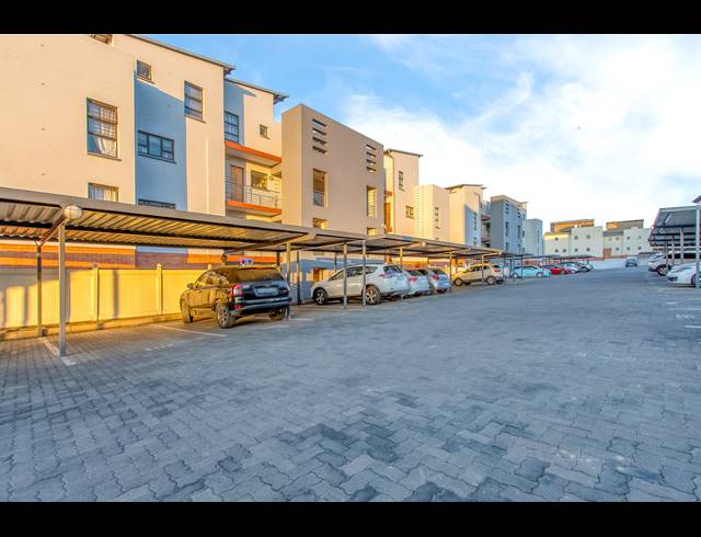 2 BEDROOM APARTMENT FOR SALE IN BARBEQUE DOWNS